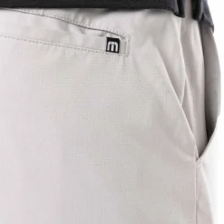 TravisMathew Starnes Shorts 38 TravisMathew Starnes Shorts -Pum Golf Club Shop travismathew starnes shorts micro chip logo itempicture